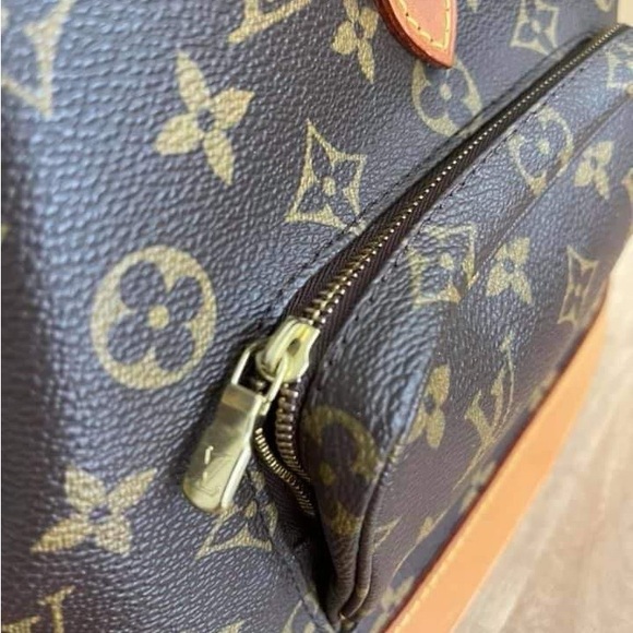 Louis Vuitton Montsouris MM Backpack - Picture 12 of 14